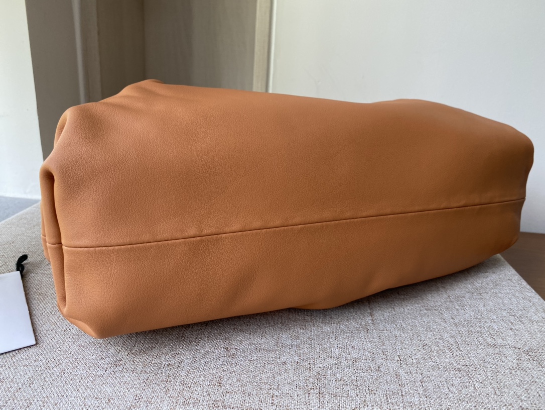 Big Pouch Soft Smooth Leather Clutch Caramel